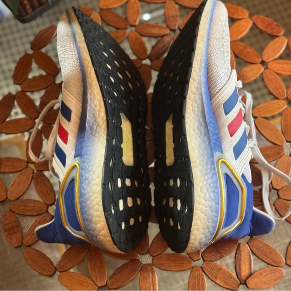 Adidas Men's Ultra BOOST 20 'White Royal Blue Red' Running Sneakers - Picture 12 of 15